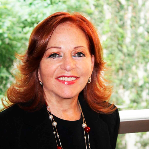 Valentina Alazraki Crastich